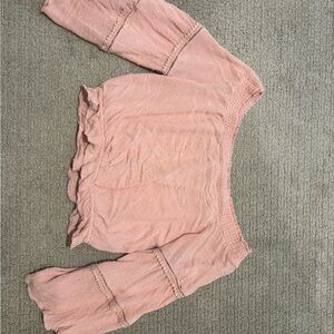 off the shoulder pink textured cropped blouse